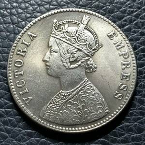 外国古銭　イギリス ヴィクトリア女王 1886年 イギリス領インド 初代インド皇帝 1ルピー 大型銀貨 貿易銀 古錢 