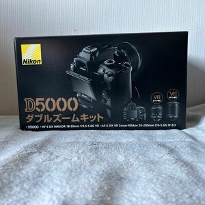 Nikon D5000 Wスームキット