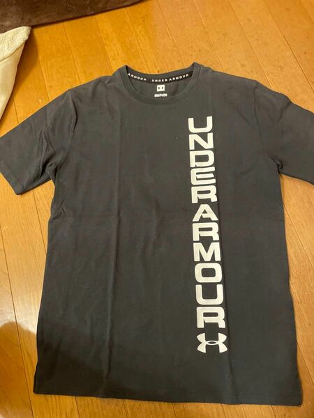 アンダーアーマー Tシャツ