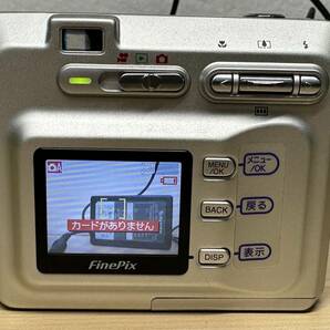 4488] 通電確認済み FUJIFILM 富士フィルム FinePix F401 シルバー デジタルカメラ オールドカメラ バッテリー 充電用ケーブル付きの画像4