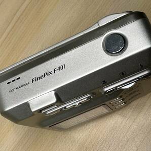 4488] 通電確認済み FUJIFILM 富士フィルム FinePix F401 シルバー デジタルカメラ オールドカメラ バッテリー 充電用ケーブル付きの画像5