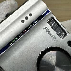 4488] 通電確認済み FUJIFILM 富士フィルム FinePix F401 シルバー デジタルカメラ オールドカメラ バッテリー 充電用ケーブル付きの画像9