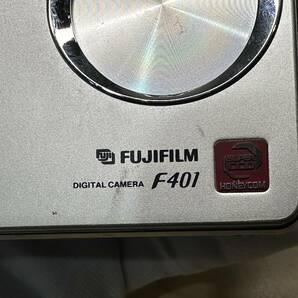 4488] 通電確認済み FUJIFILM 富士フィルム FinePix F401 シルバー デジタルカメラ オールドカメラ バッテリー 充電用ケーブル付きの画像8