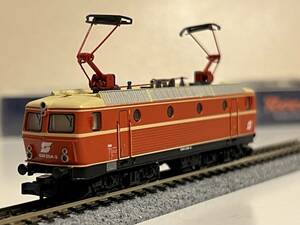 Roco 品番不明 OeBB オーストリア国鉄 1044 電気機関車 オレンジ Ep.4〜5 フライホイール搭載モデル カタツムリロゴ