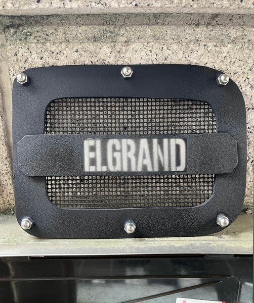 日産　エルグランドe51系e52系　給油口カバー