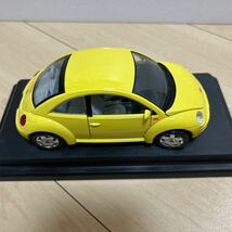 burago 1/24 Volkswagen NEW BEETLE 1998 _画像6