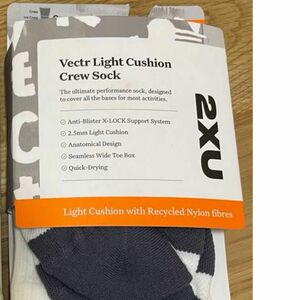 靴下 2XU Vectr Light Cushion ホワイト　スポーツ　ソックス