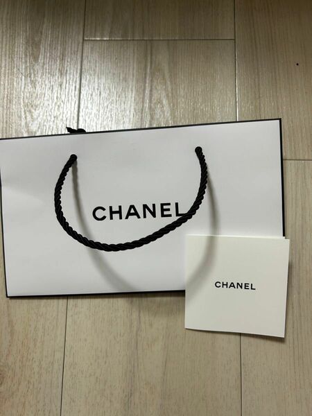 シャネル CHANEL ショッパー 紙袋 ショップ袋 ホワイト