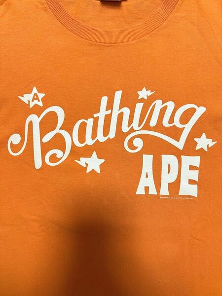A BATHING APE（BAPE）のTシャツです。