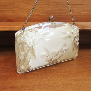 ★Vintage 1950's Lucite Chain-Handle Clutch