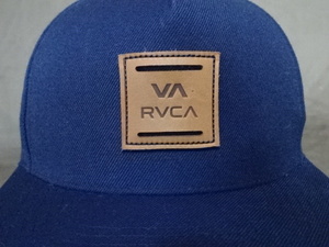 激レア USA購入 人気サーフ系ブランド ルーカ【RVCA】 シンプルデザイン ロゴマーク付 キャップ ネイビー 中古良品