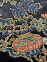 ★きものさらさ　アンティーク★中国刺繍　蝶　つけ帯　3部式帯　清朝　面袋　装束　寺裂　時代裂　反物　古布　古裂_画像1