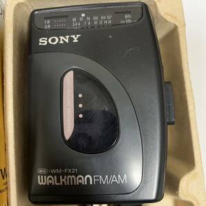 ☆ジャンク品☆ SONY WALKMAN ソニー ウォークマン WM-FX21 レトロ ラジオカセットプレーヤーの画像2