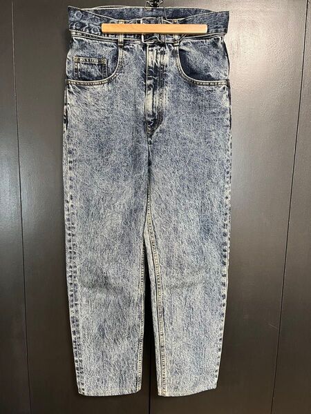 メゾンマルジェラ デニムパンツ ケミカルウォッシュ ブルーデニム