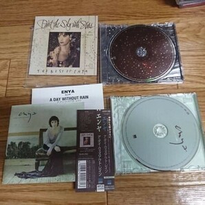 ★☆Ｓ07335 エンヤ（Enya)【Paint The Sky With Stars : The Best Of Enya】【A Day Without Rain】 CDアルバムまとめて２枚セット☆★の画像1