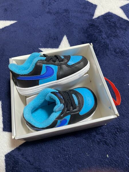 Nike Force 1 Crib 赤ちゃん　ナイキ　スニーカー