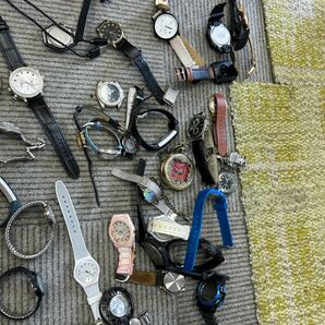 腕時計 大量セット 約130個 casio nattito adidas ana alba marc jacobs disney police chris evan の画像7