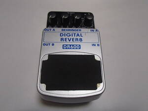 BEHRINGER　Digital Reverb　DR600