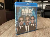 再生良好! Blu-ray 3D & 2D【 MIB３ MEN IN BLACK 3 】 国内版 メン・イン・ブラック３ 角川書店 ウイル・スミス トミー・リー・ジョーンズ_画像1