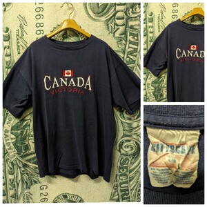 80s ビンテージ CITYSCAPE 刺繍 半袖 Tシャツ カナダ製 1980年代製■表記Lサイズ ネイビー madeinCANADA VICTORIA 国旗 古着 古着卸 70s