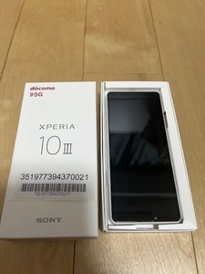 【非常に綺麗です】Docomo　Xperia 10 III SO-52B　ホワイト　SIMフリー