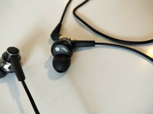 audio-technica インナーイヤーヘッドホン ATH-CKR7 美品中古　本体のみ格安スタート