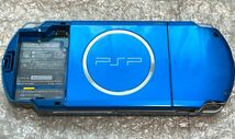 〈状態良好・動作確認済み・最終型〉蓋欠品 PSP-3000 本体 バイブラントブルー＋メモリースティック 1GB PlayStation Portable 薄型_画像4