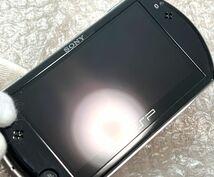 〈ダウンロードソフトあり・動作確認済み〉PSP go N1000 本体 ピアノブラック プレイステーション ポータブル_画像3