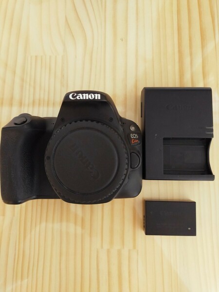 ★実用品★ Canon デジタル一眼レフカメラ EOS Kiss X9 ブラック