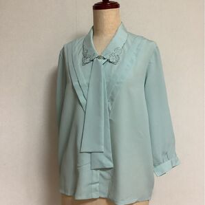 美品ブラウス 長袖 ボウタイ