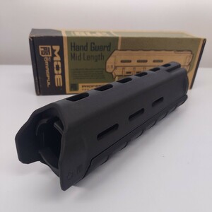 PTS MOE HandGuard MID LENGTH MPTS064 ハンドガード ミッドレングス サバゲー 装備 MIG/M4電動ガン用 軽量強化ポリマー構造 マグパル