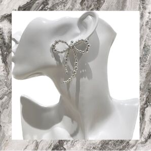 ハンドメイド リボン シルバー 大ぶり イヤリング ピアス