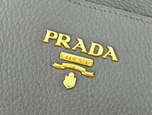 177036◆ PRADA プラダ トートバッグ ショルダーバッグ 肩掛け 鞄 レザー 革 グレー ゴールド金具 レディース 通勤 通学/ B_画像6