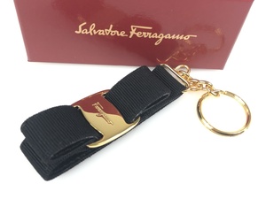 サルヴァトーレ・フェラガモ　 Salvatore　Ferragamo　ヴァラリボン　キーリング　ブラック/ゴールドカラー　YAS-5217