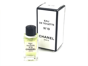 未使用　シャネル　CHANEL　No.19　オードトワレ　ボトル　4.5ml　　YMK‐230