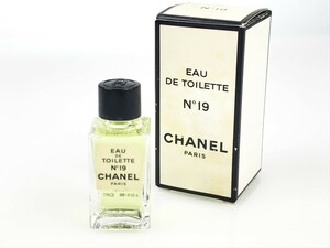 満量　シャネル　CHANEL　No.19　オードトワレ　4.5ml　サンプル品　ミニ香水　YMK‐322　