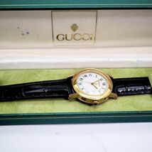 46【美品】GUCCI グッチ腕時計　メンズ腕時計　箱付き　クラシック　ローマン_画像2