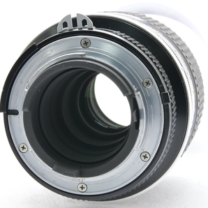 Nikon AI Micro-NIKKOR 105mm F4 Fマウント ニコン MF一眼用マクロレンズ 中望遠単焦点の画像5