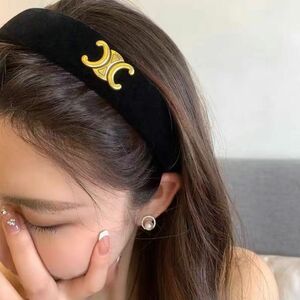 新品未使用　セリーヌ　カチューシャ　celine ヘアバンド ノベルティ 