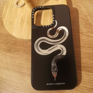 BLVCK x CASETiFY iphone12/pro13/14/14pro蛇ケース