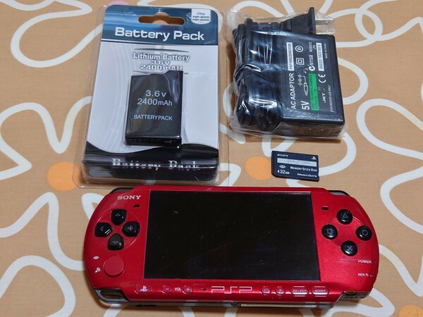 PSP 3000 本体 レッド/ブラック バッテリー 充電器 メモリースティック