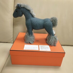 kps エルメス HERMES Hermey エルミーPM ブルー 箱、ギャランティカード、タグ付き 馬 ぬいぐるみ 希少 ウマ マスコット エルメスジャポン