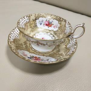 kps ミントン カップandソーサー 金彩ルリ地ボーダー金のメダリオンと薔薇ガーランド 1882年 R-0123