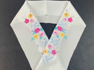 ▼三作▼送料無料　新品即決　刺繍半衿　洗濯OK 　A137