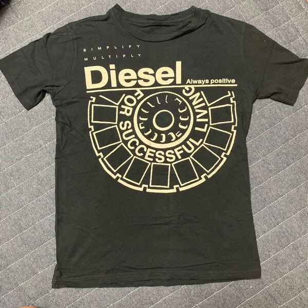 ☆送料無料☆used☆中古品☆ディーゼル☆DIESEL☆Tシャツ☆半袖☆多分Sサイズ？☆カットソー☆春夏☆メンズ☆他にも多数格安出品中☆