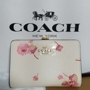 COACH 2つ折り財布 がま口財布 花柄