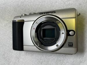 OLYMPUS E-PL1 (B2Q504518)