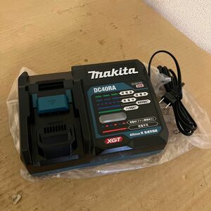 未使用　マキタ 純正品　40Vmax 急速充電器　DC40RA USB端子付 makita 40Vmax用急速充電器