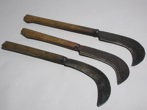  mountain .. hatchet sickle 3 number nata sickle branch strike .. cutlery hand strike .. shop mountain work . industry mountain . hunting rice field . old Japanese-style house old ..