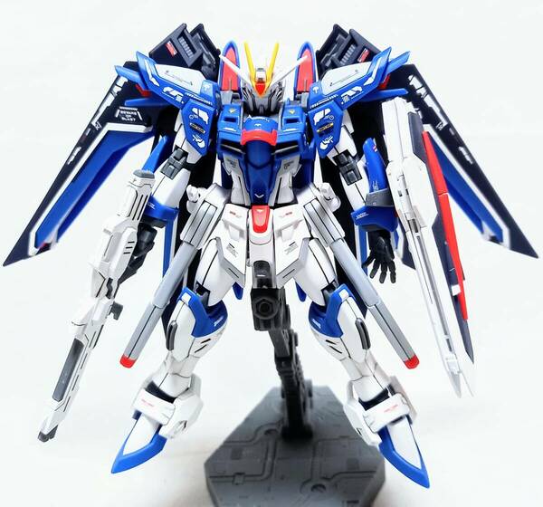 完成品■HG 1/144 ライジングフリーダムガンダム【組立て済み】ジャンク 機動戦士ガンダムSEED FREEDOM ガンプラ バンダイ